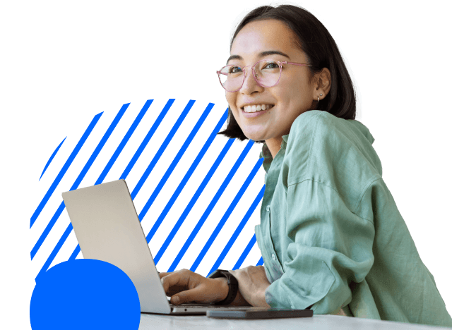 une personne utilisant un ordinateur portable